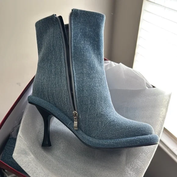 Stylish Denim Ankle Boots - Picture 3 of 6